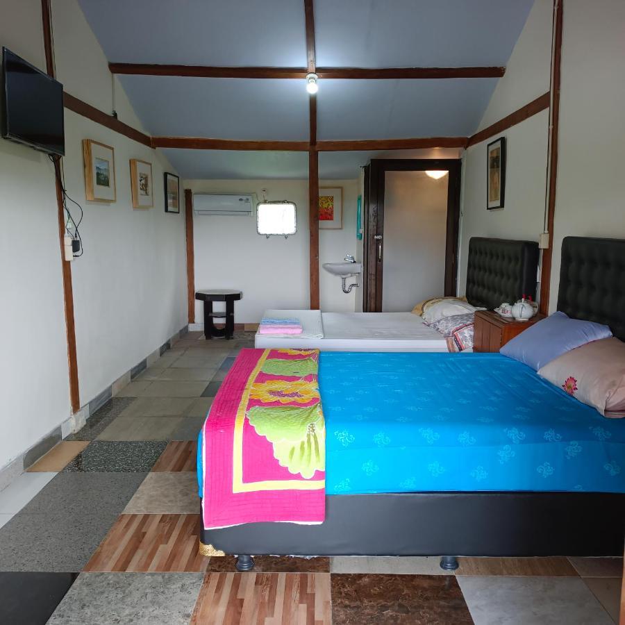 Omah Singo Stay & Resto Yogyakarta Bantul Exterior foto