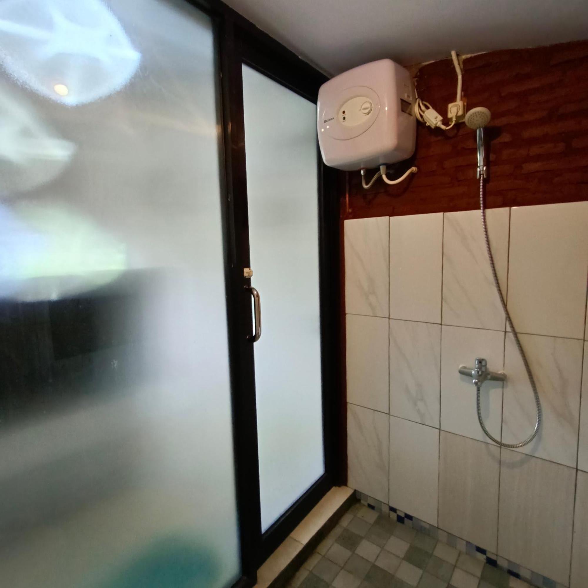 Omah Singo Stay & Resto Yogyakarta Bantul Exterior foto