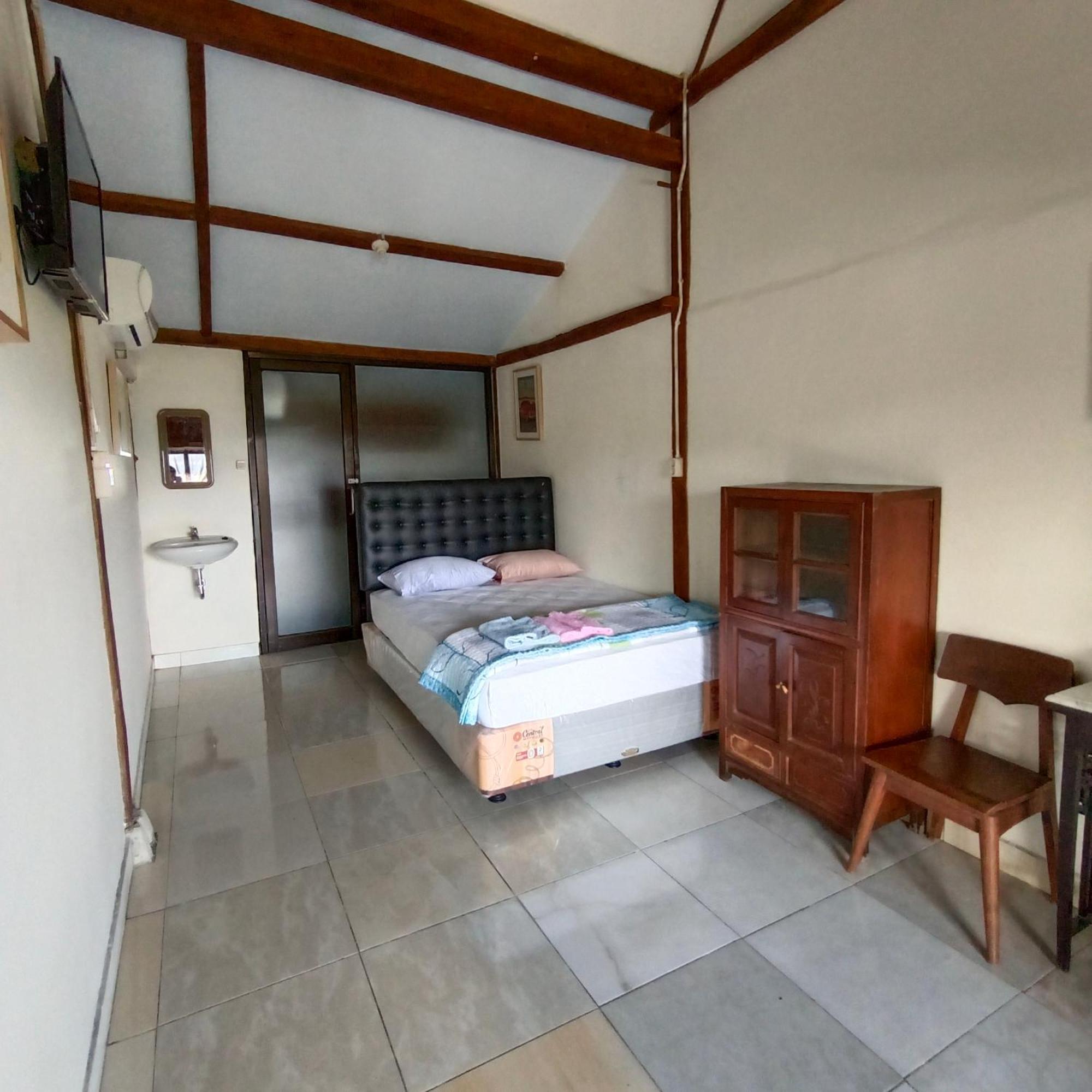 Omah Singo Stay & Resto Yogyakarta Bantul Exterior foto